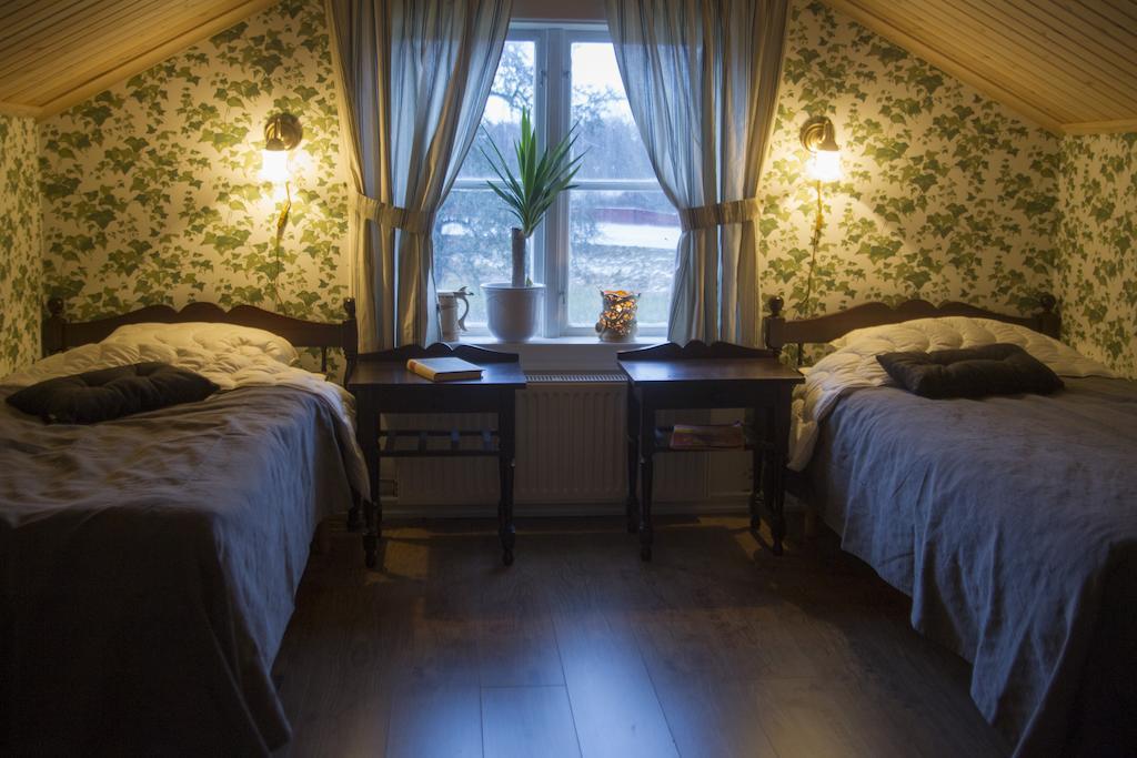 Hallebergs Bed&Breakfast Skara Quarto foto